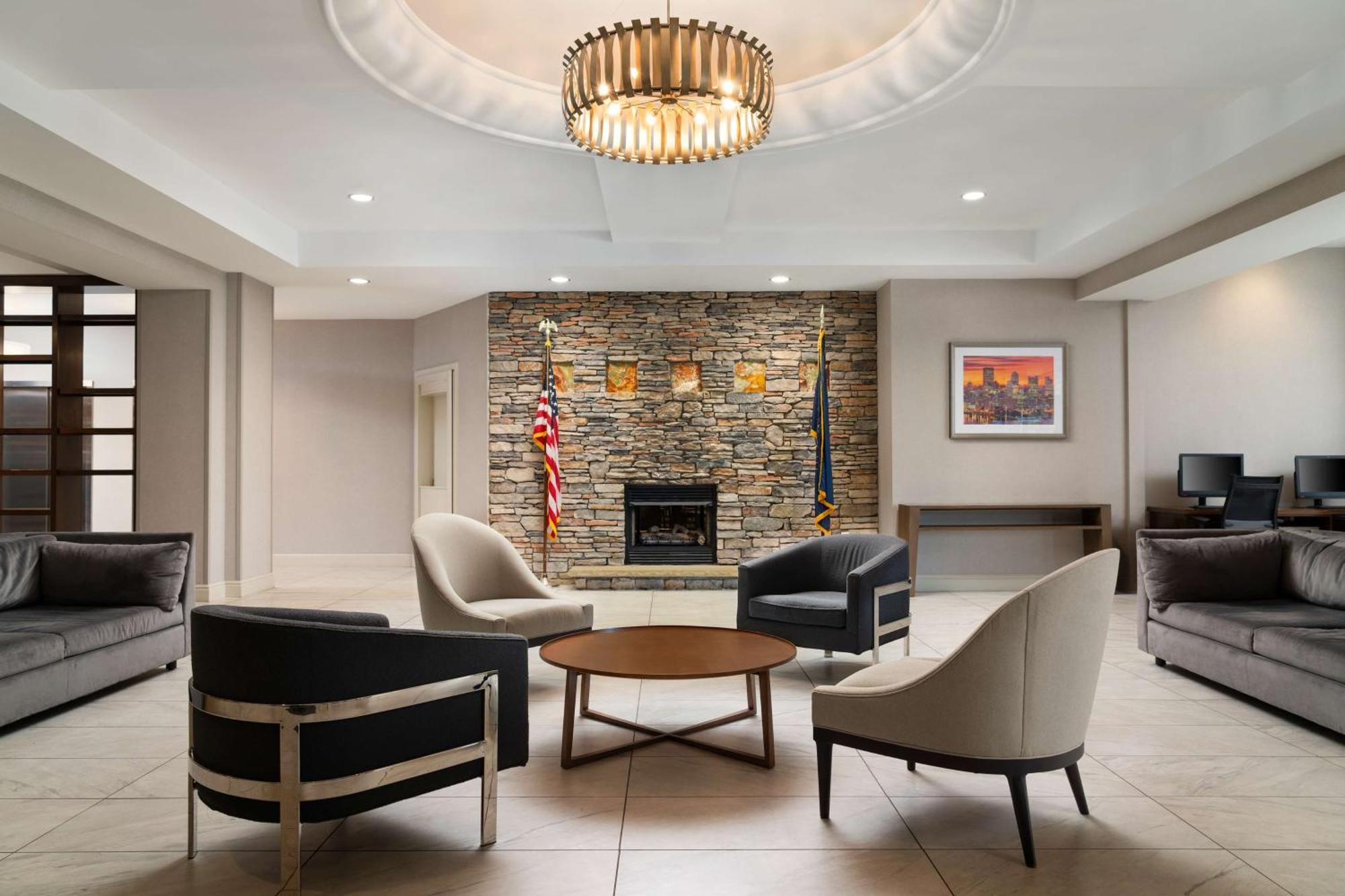 Doubletree By Hilton Pittsburgh Airport Hotel Moon Township Kültér fotó